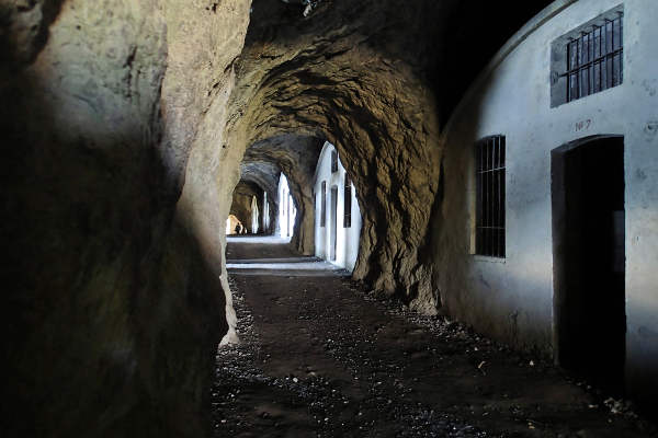 Abri-Caverne