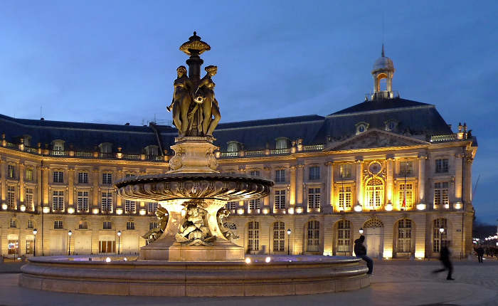 Place de la Bourse (Bordeaux) – C'est En France