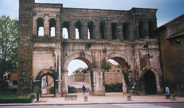 Porte Sant-André